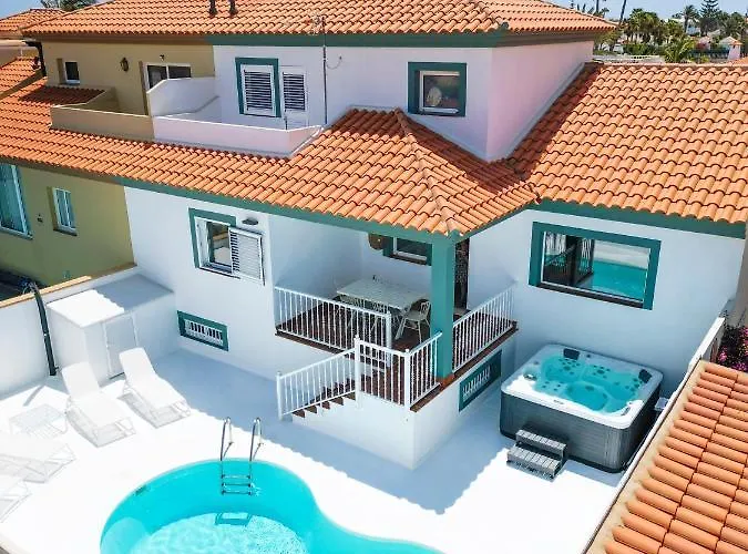 Villa Veaco Beach With Jacuzzi And Private Pool