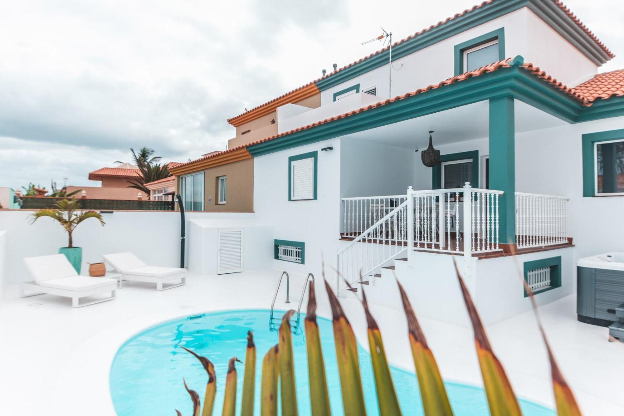 Veaco With Jacuzzi And Private Pool * Corralejo